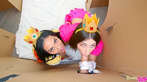 Stepsisters Boo Hole