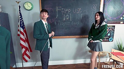 Extra Credit For Using The Teacher – Whitney Oc